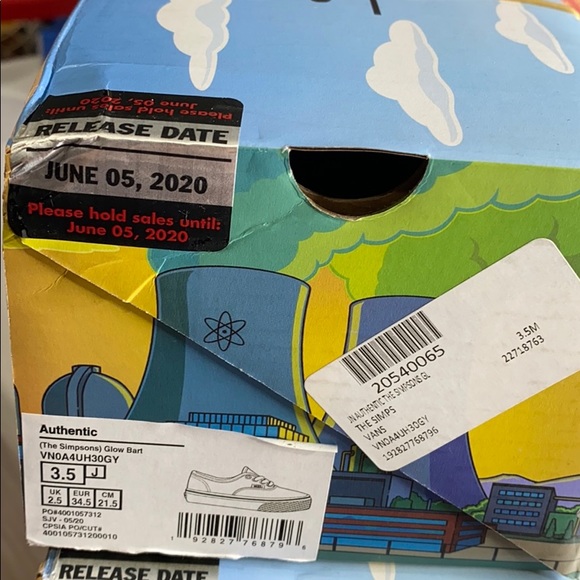 VANS THE SIMPSONS GLOW BART AUTHENTIC SNEAKERS - Picture 12 of 12